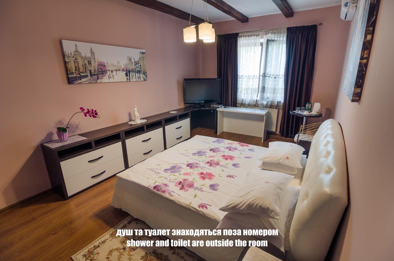 Hotel Saban Deluxe Lwów Zewnętrze zdjęcie