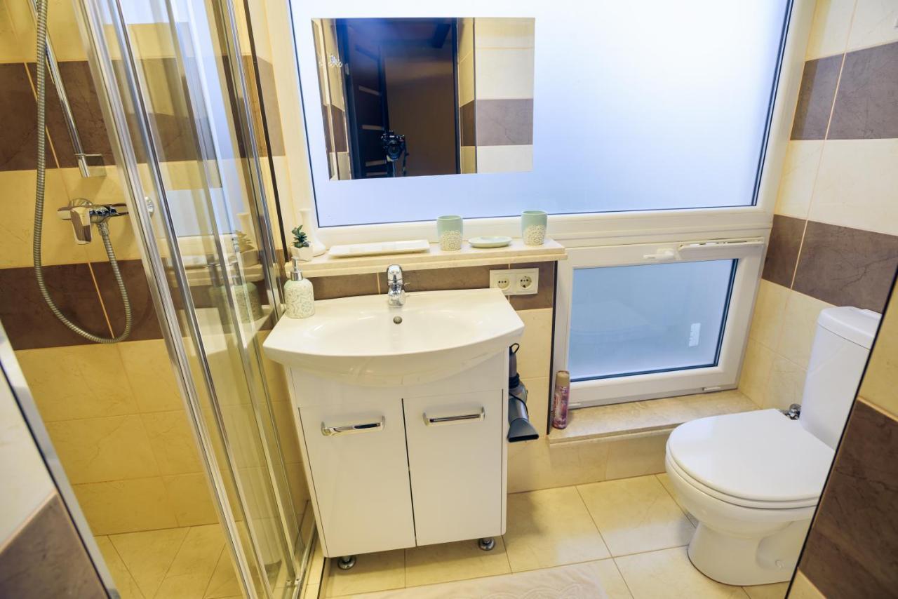 Hotel Saban Deluxe Lwów Zewnętrze zdjęcie